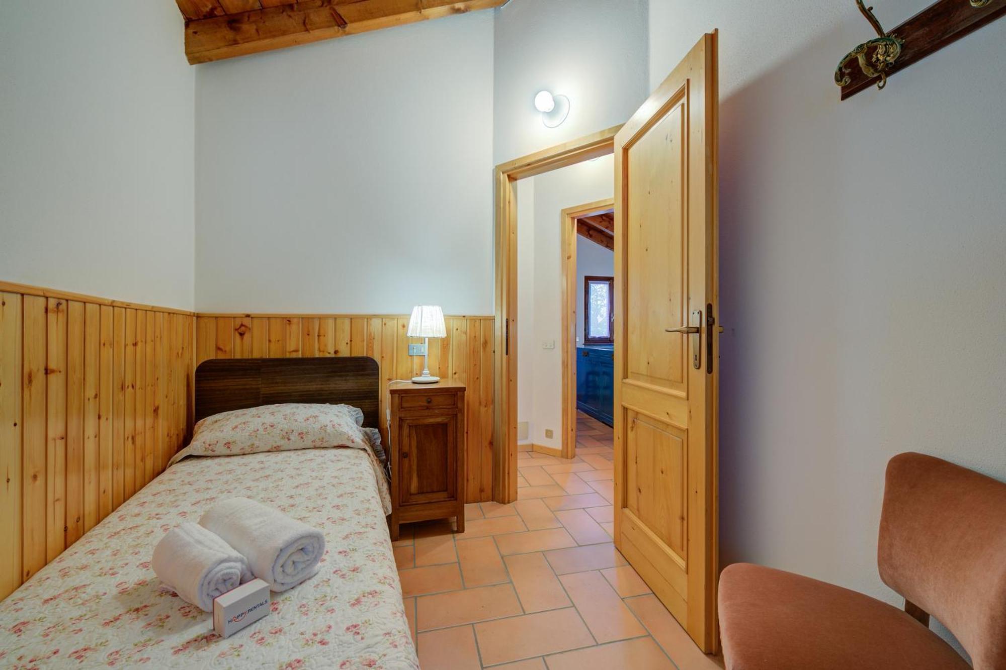 Villa Il Castagno Few Min From Beach - Happy Rentals Castelveccana Εξωτερικό φωτογραφία
